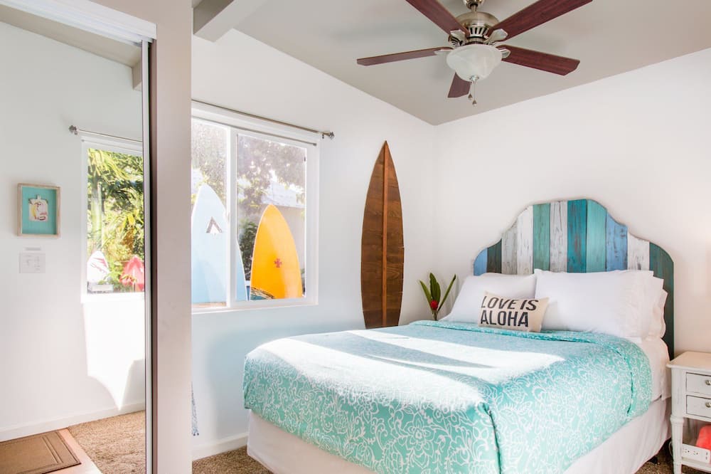 Pauwela Cottage | Quaint COTTAGE ~ Walk To Coffee shop, nearby Road to Hana & Haleakala