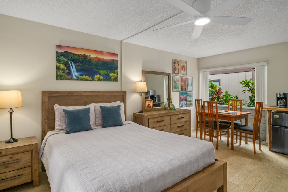 Princeville Apartment | Princeville Sands Studio with Pool and Hot Tub (137-B)