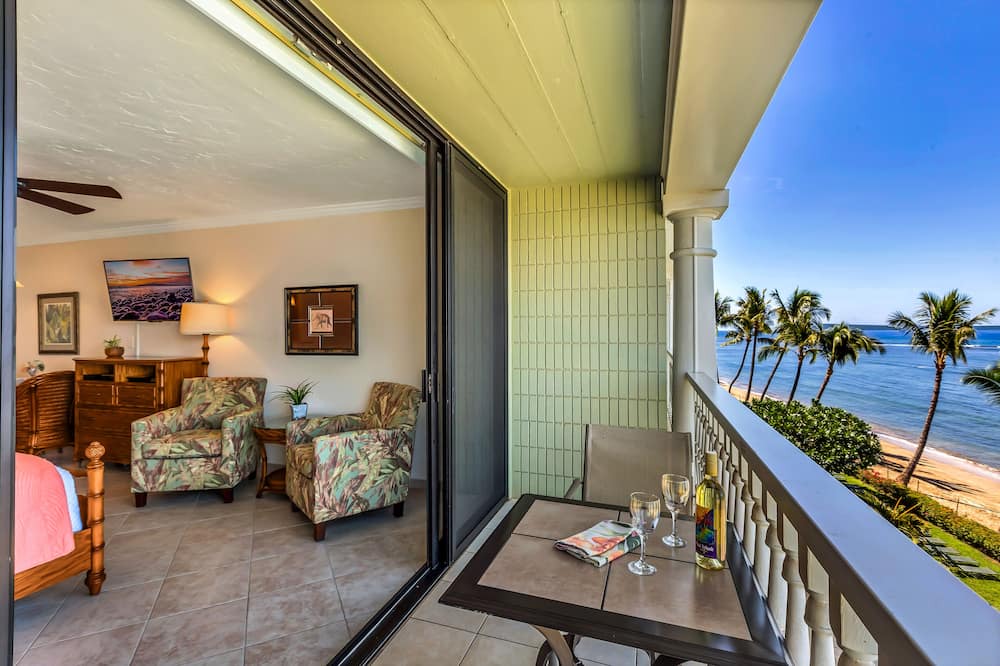 Historic Lahaina Front Street Condo | Peaceful Oceanfront Studio 423 LS