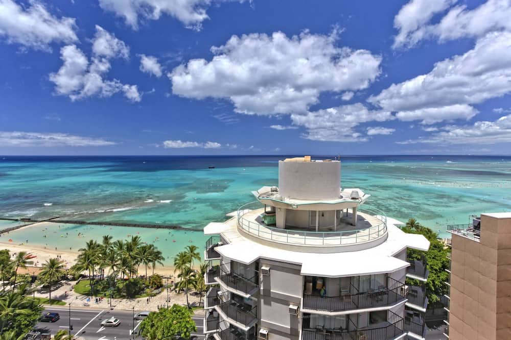 Waikiki Condo | Luxurious Ocean View 2-bed/2-bath condo with Pool, FREE Valet Parking & Wi-Fi