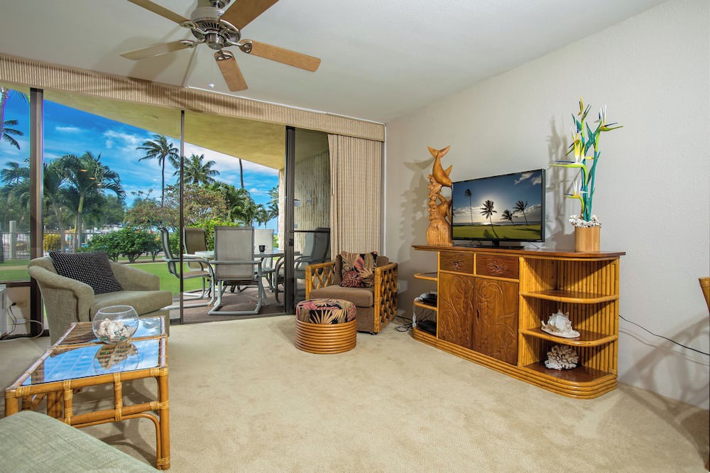 Kihei Condo | Maui Sunset #A-117 Oceanfront Complex, Ocean View, Ground Floor, Full A/C