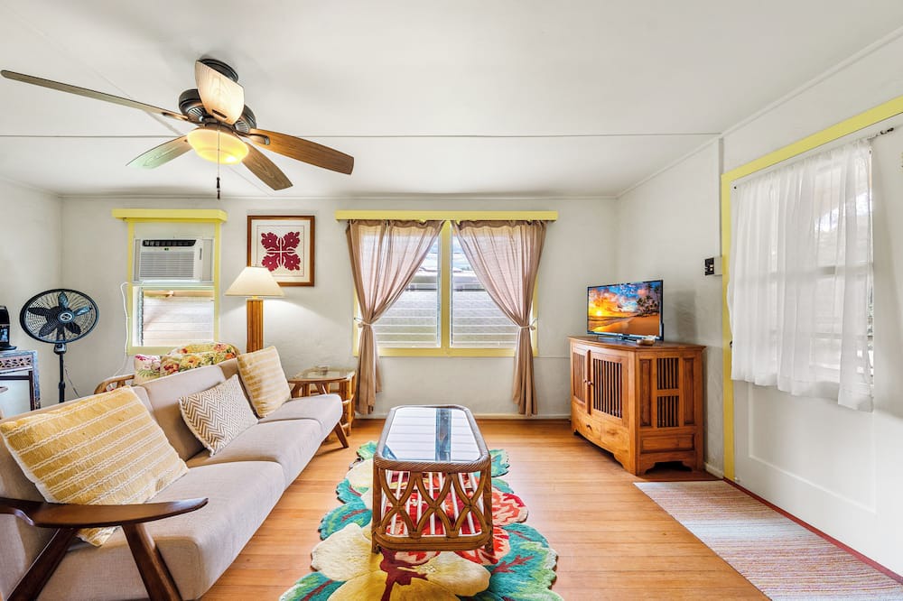 Anahola House | Hibiscus Beach Cottage, Steps to Beach, Beautiful Mountain Views, TVNC#5067