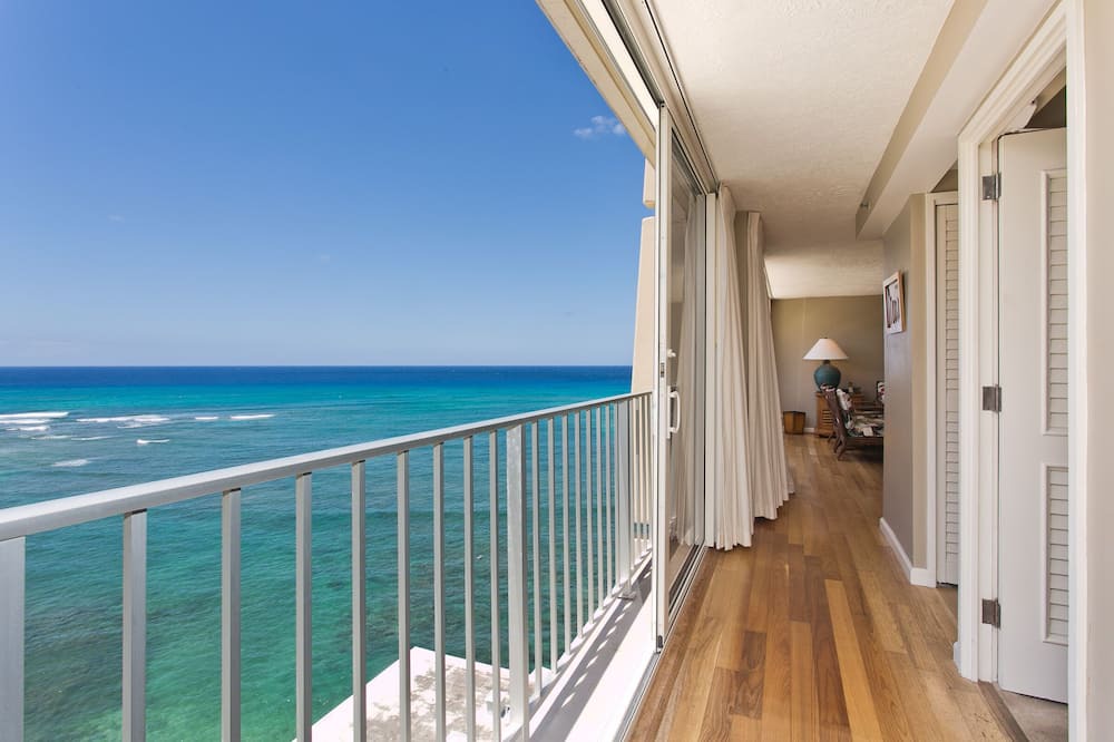 Diamond Head - Kapahulu - St. Louis Condo | Our Penthouse over the Pacific ☀ A true gem that sleeps 4 is lovingly cared for