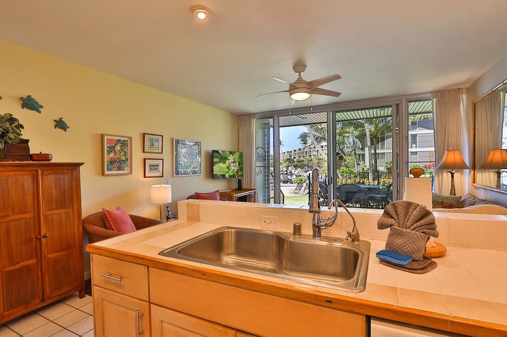 Napili Condo | Steps to Snorkeling, Sea Turtles & Sunset Views