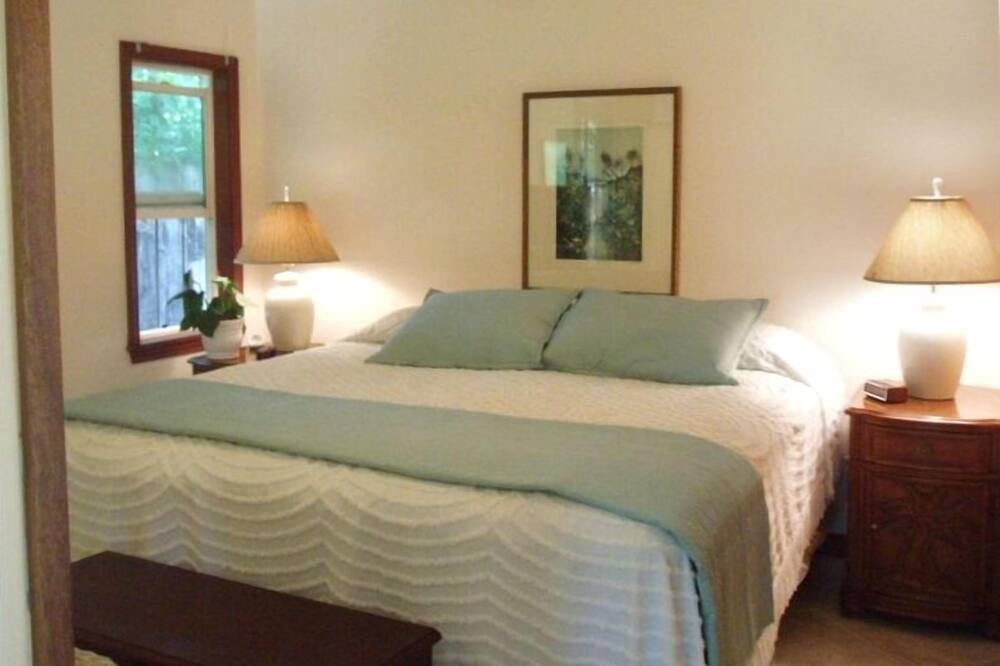 Hauula Apartment | Heavenly Hawaii at your feet! Sandy toes, great swimming, lovely place awaits.