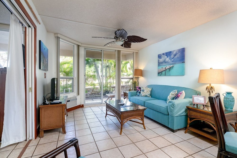 Kihei Condo | Oceanview, Sleeps 8, Gourmet Kitchen,@Kam 2, Pools/HotTubs,Tennis,5 Star Reviews