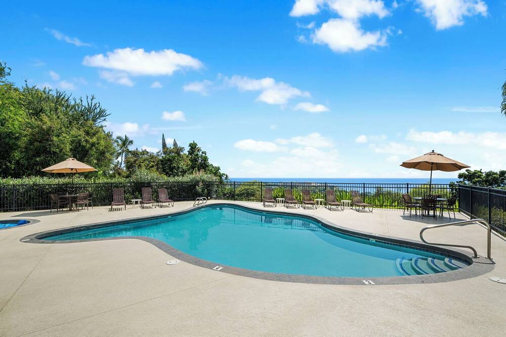 Keauhou Condo | 🏖️Ocean View | 2 Bedrooms with Loft | Fully Air-Conditioned | Complete Remodel