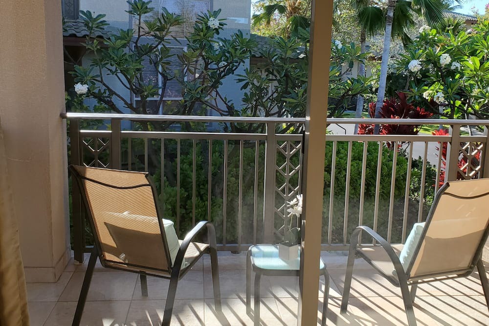 Kamuela House | Fairways 1706 - Renovated, includes Beach Access, Bikes