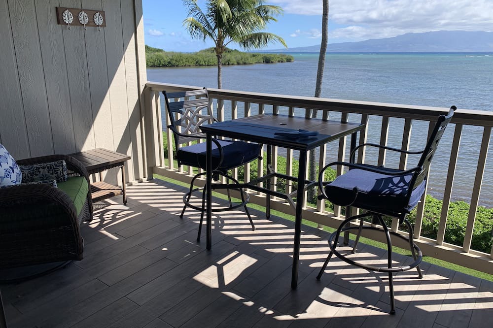 Ualapue Condo | ‘Aloha Kai’ Oceanfront on Molokai, Top Floor, Modern, Peaceful Comfort, Pool