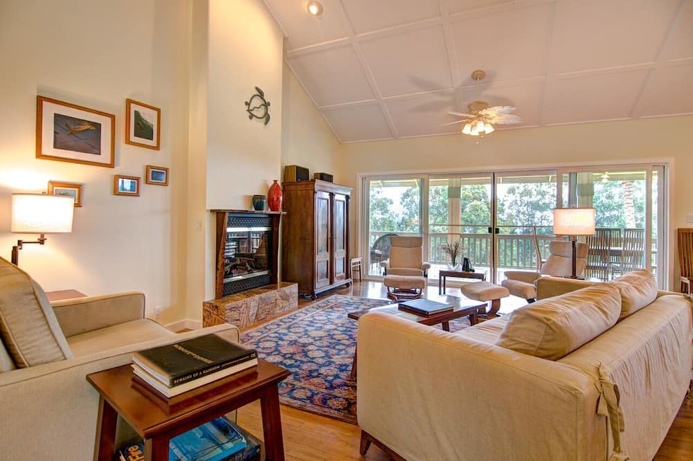 Honokaa House | Hale Luana: Private Home on 2.5 Acres w/Ocean Views, Hot Tub, & 600 sq ft Lanai