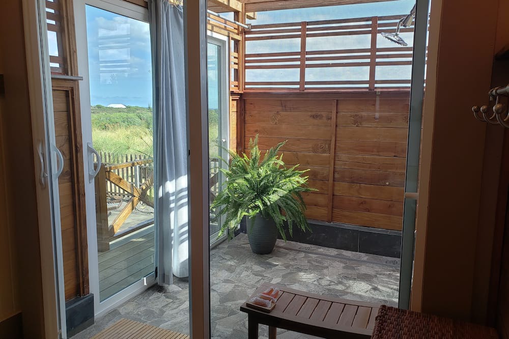 Waimea House | The Ishihara Home- Classic Quality!