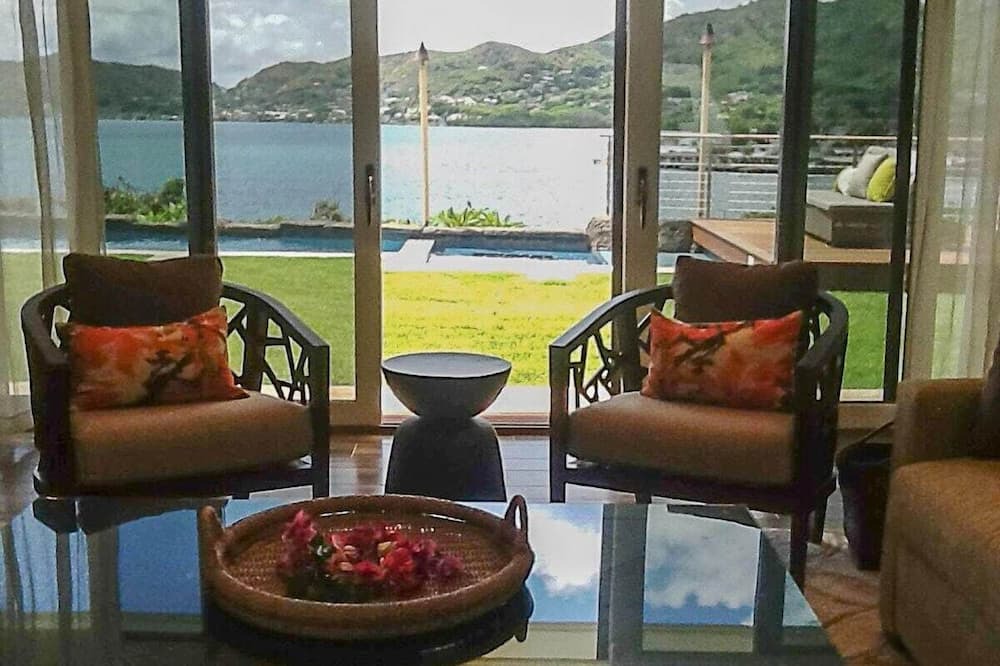 Kaneohe House | Luxury home with amazing views, Pool, Firepit, AC, Outdoor Gym