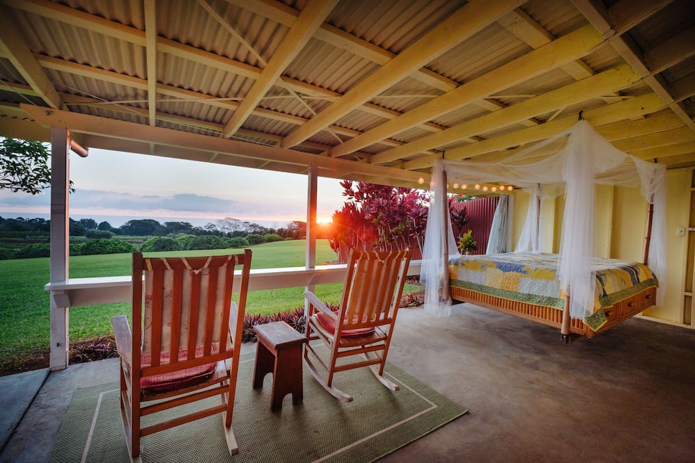Hakalau Cottage | Hulili Tropical Fruit Farm- With over 200 five star reviews!