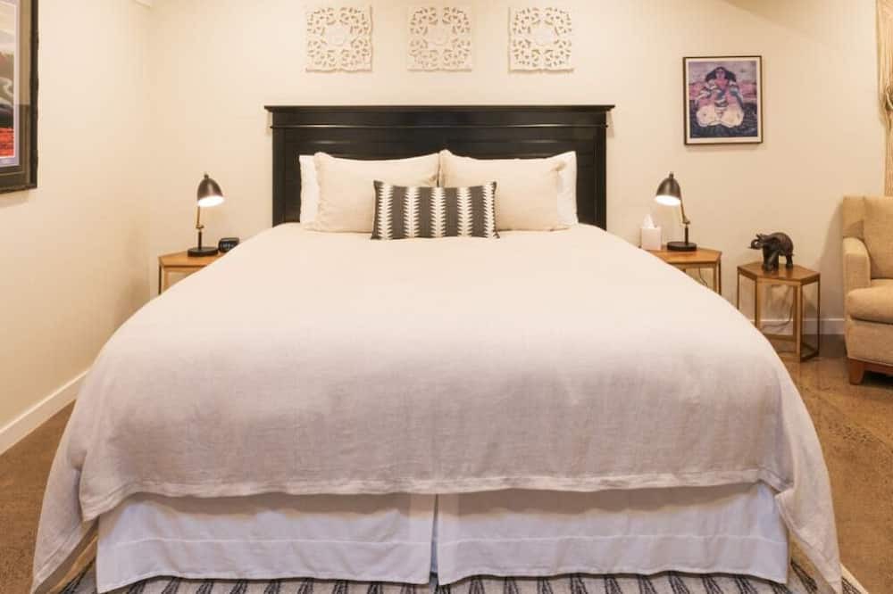 Makawao Apartment | Relaxing Hawaiian Suite for a Romantic Getaway in the Upcountry of Maui!