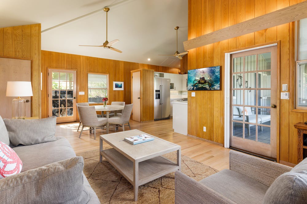 Puako House | Steps to Waialea Bay, AC, updated home