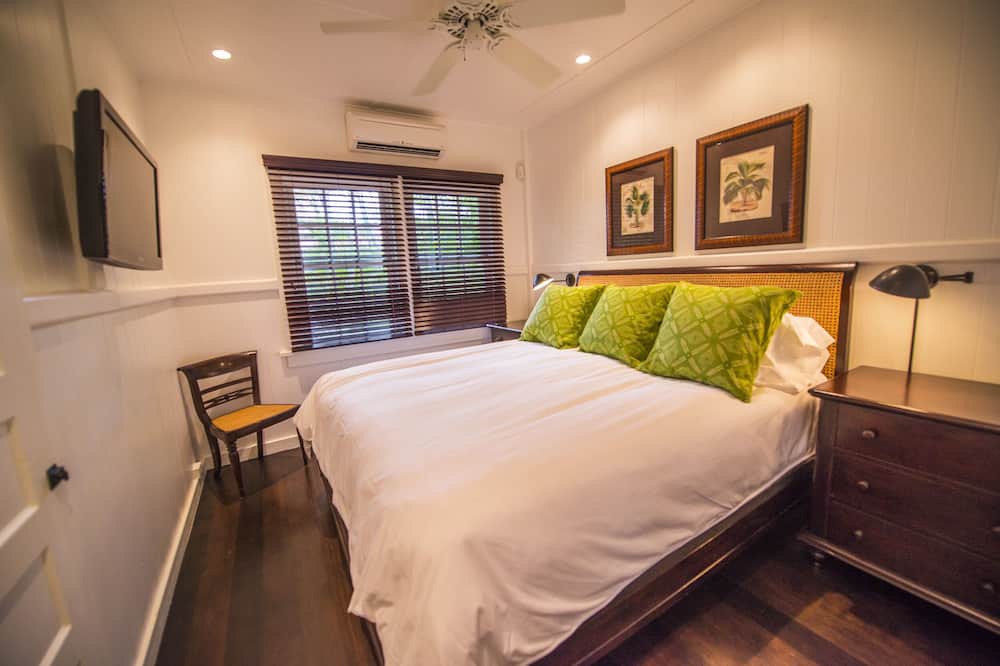 Kekaha House | Luxury Restored Historical Home.A/C.HOT TUB.Walk to BEACH - TVNCU #1188