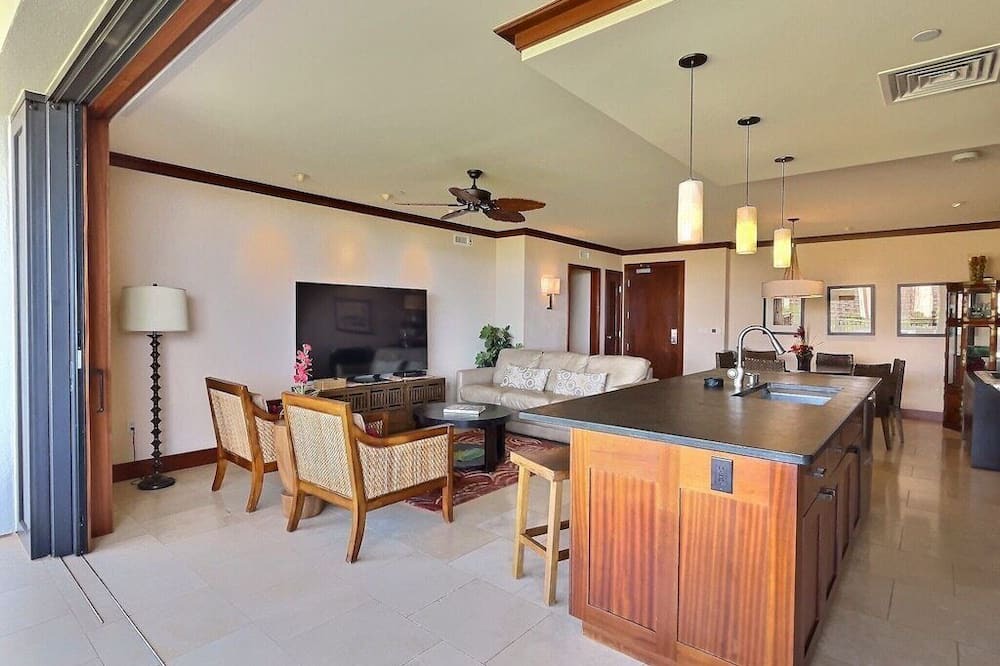 Ko Olina Condo | Last Min Speical: Spectacular Oceanview 2br at Beach Villas: End unit : B802