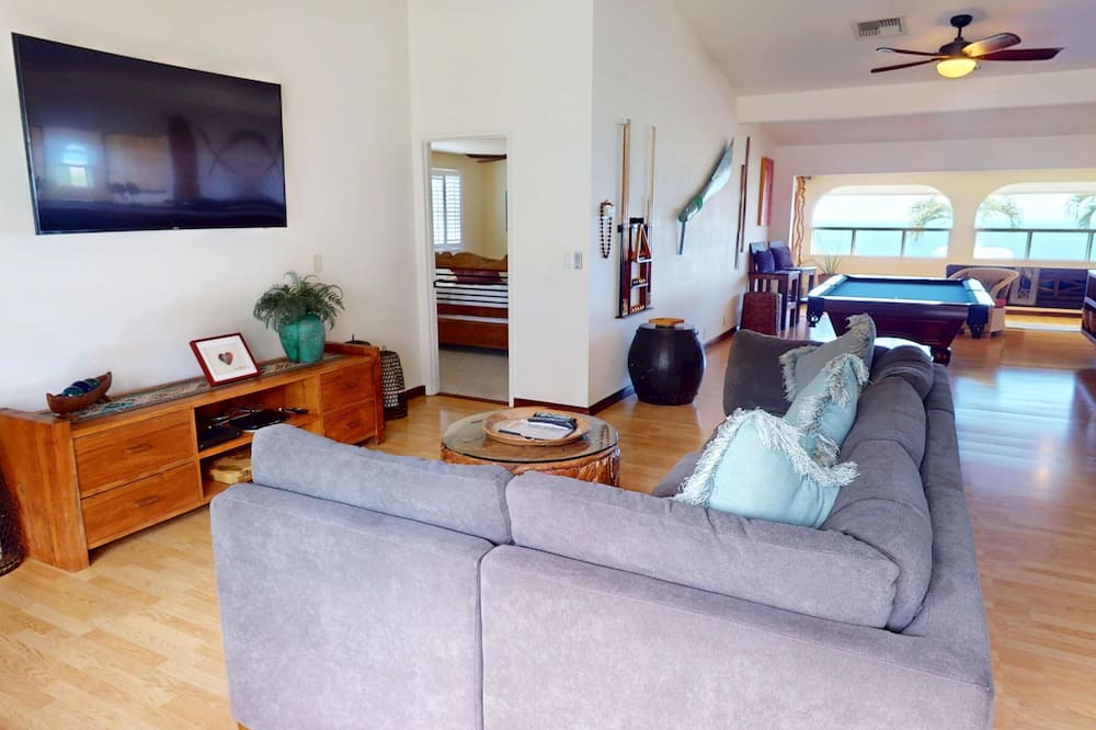 Kailua-Kona House | Kona Hawaii's Most Unique Ocean-View Vacation Home.Sweeping Ocean Views