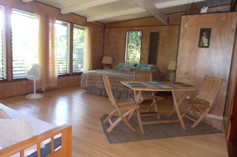 Kehena Beach Estates House | Tropical garden bungalow - all the comforts