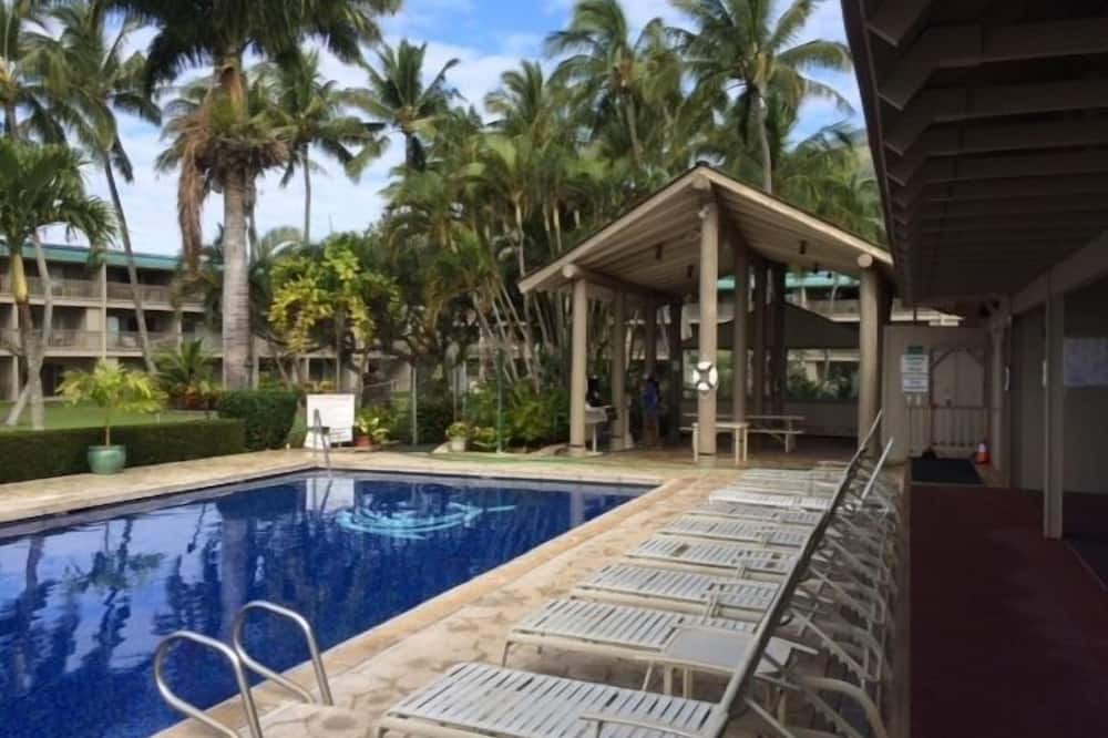Ualapue Condo | Oceanfront-Tropically Furnished Condo-Comfy