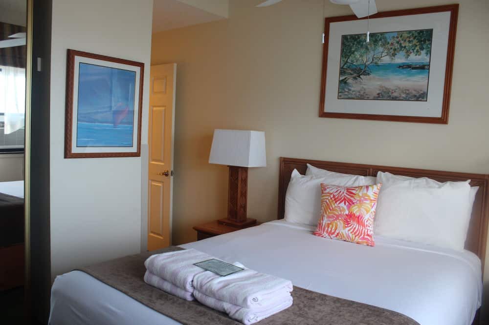 Lihue Condo | LAST MINUTE DEAL! 2BR in Lihue, minutes from the beach. Perfect for families!