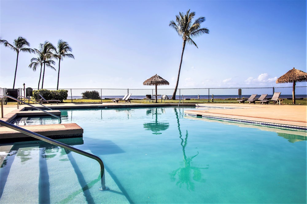 Waimea House | Private 3-Bedroom Oceanfront Home