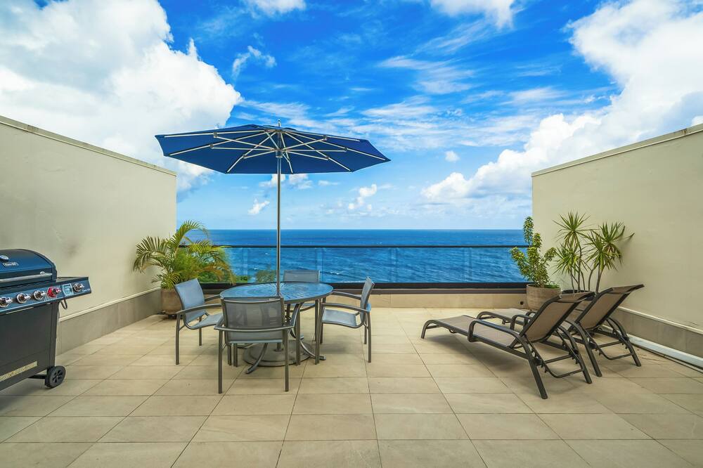 Princeville Condo | Oceanfront Princeville Penthouse w/A/C + 2 Memberships at 1 Hotel Hanalei Bay