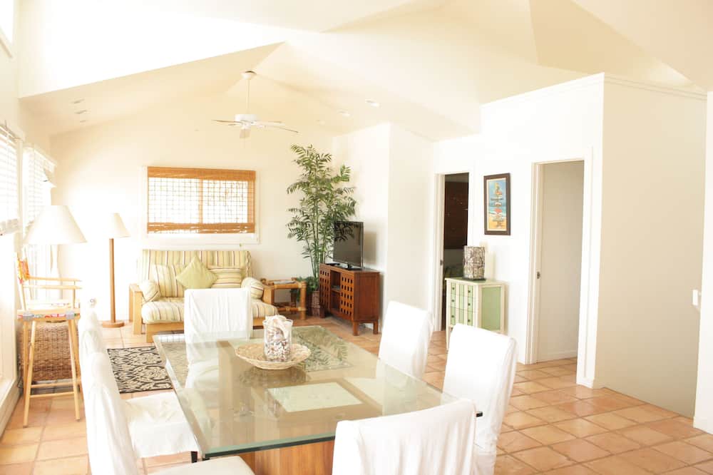 Waialee House | Incredible secluded beachfront, heart of Oahu's north shore A/C