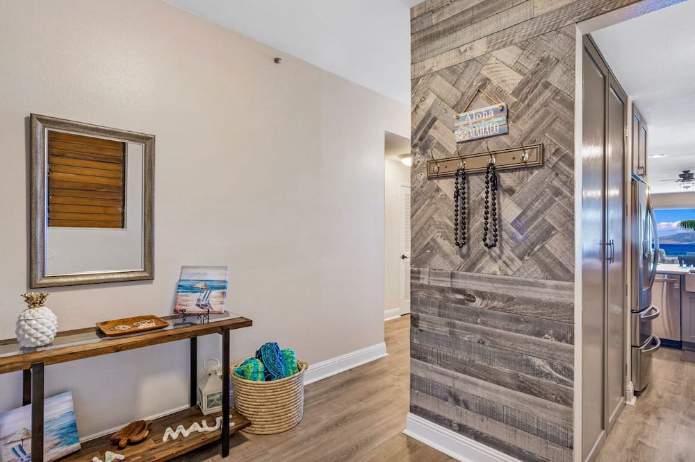 Kahana Condo | UPGRADED-Sands of Kahana #326 OCEANFRONT, 2 Bd Rooms, AC, amazing view, sleeps 6