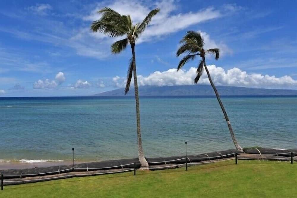 Kahana Condo | Ocean-View Studio at Royal Kahana 405, Lahaina | Peaceful Island Escape