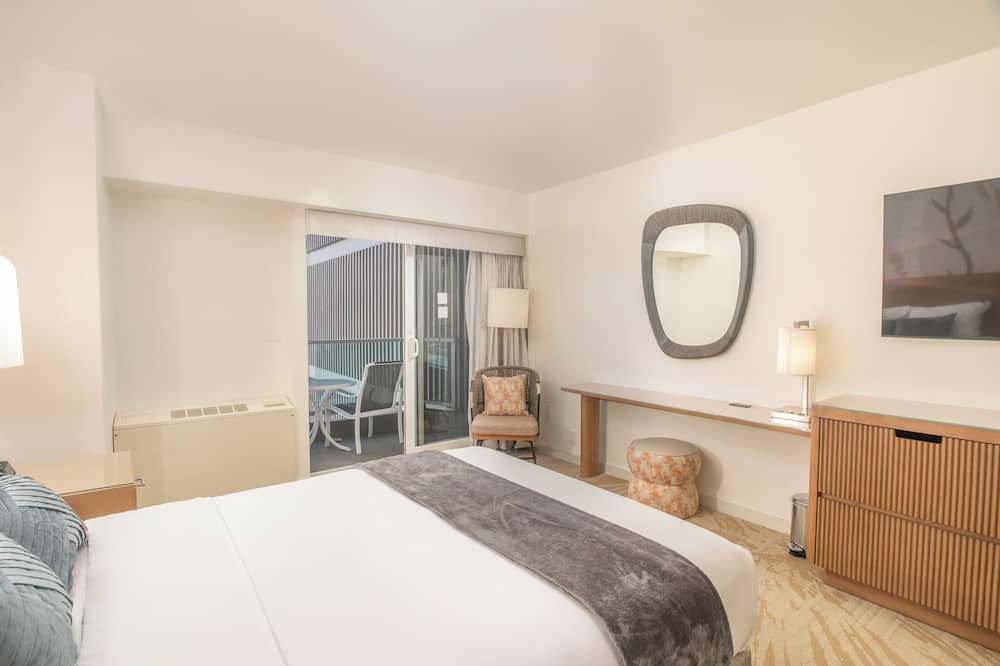 Ala Moana Condo | BEST RATE! ADA Studio Ala Moana Condominium (AH01)