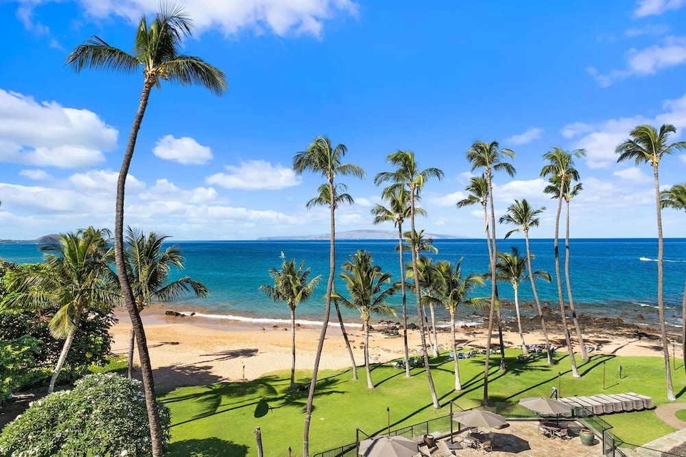Kihei Condo | Mana Kai 410 - The Ultimate Maui Beach Condo Experience - Renovated - Split AC