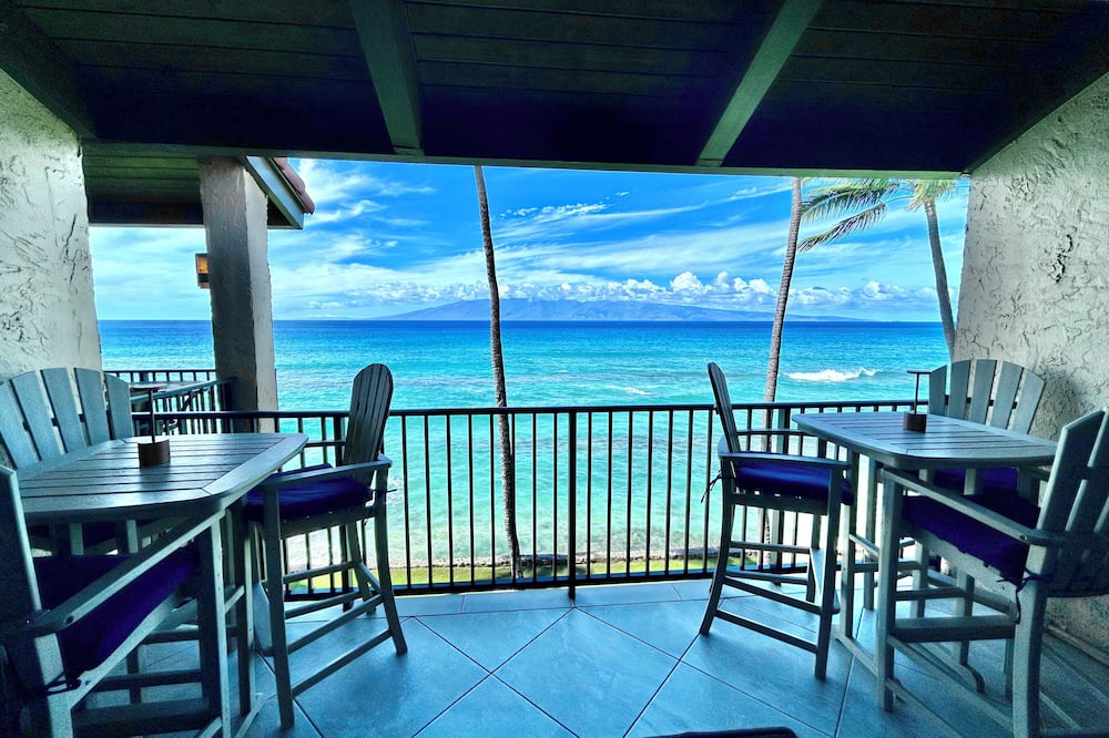 Honokowai Condo | Oceanfront Penthouse w/Panoramic Views + A/C