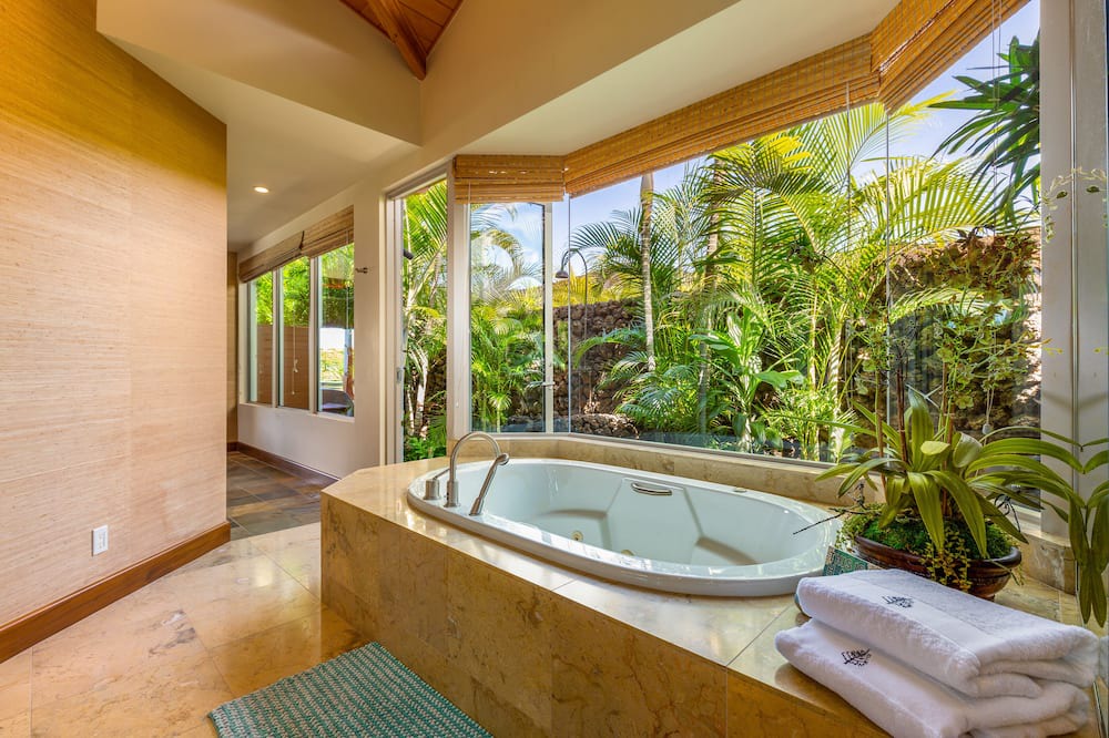 Kaupulehu House | Hualalai 72-139 Pakui~Ocean View~pool~spa