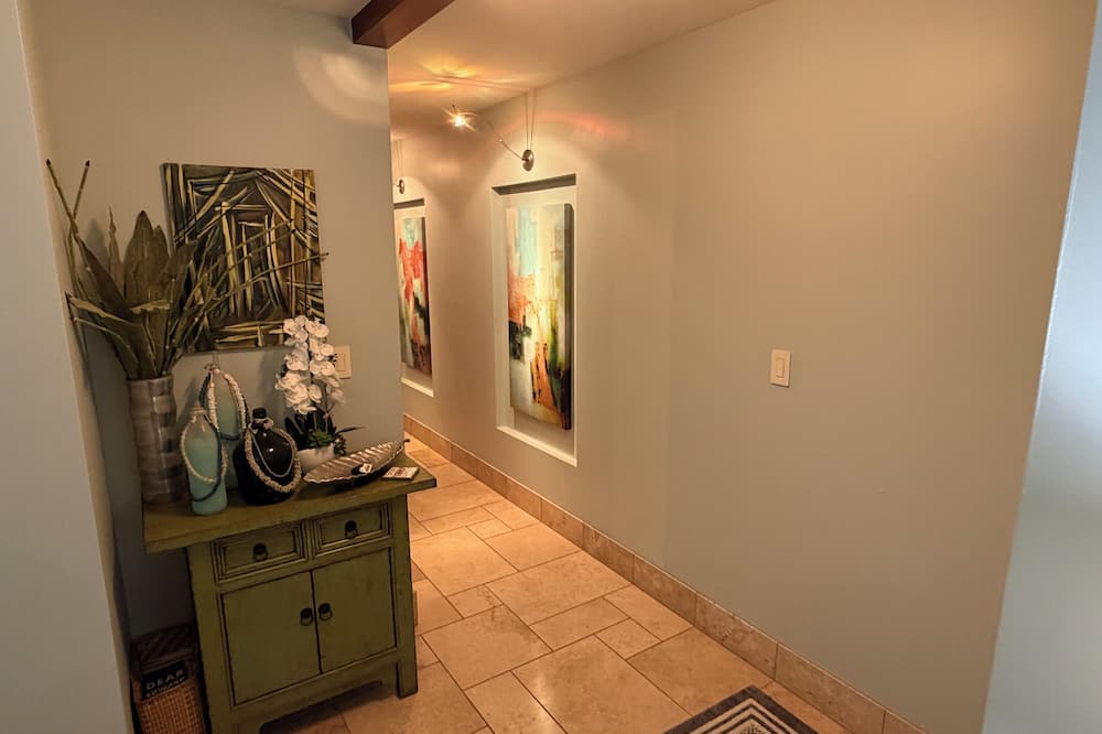 Maalaea Condo | OCEANFRONT SPECTACULAR CONDO-New Furnishings & Appliances - 60ft From the Water!