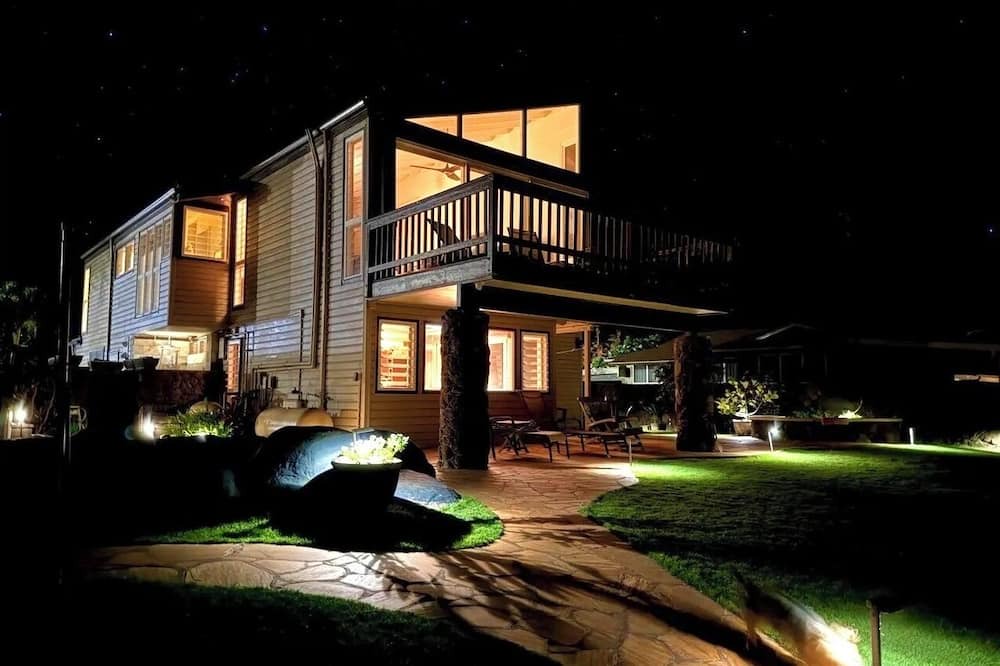 Mokuleia House | Beach Front Estate w/Guest Cottage, Sandy Beach, Heated Pool/Spa: Please Inquire