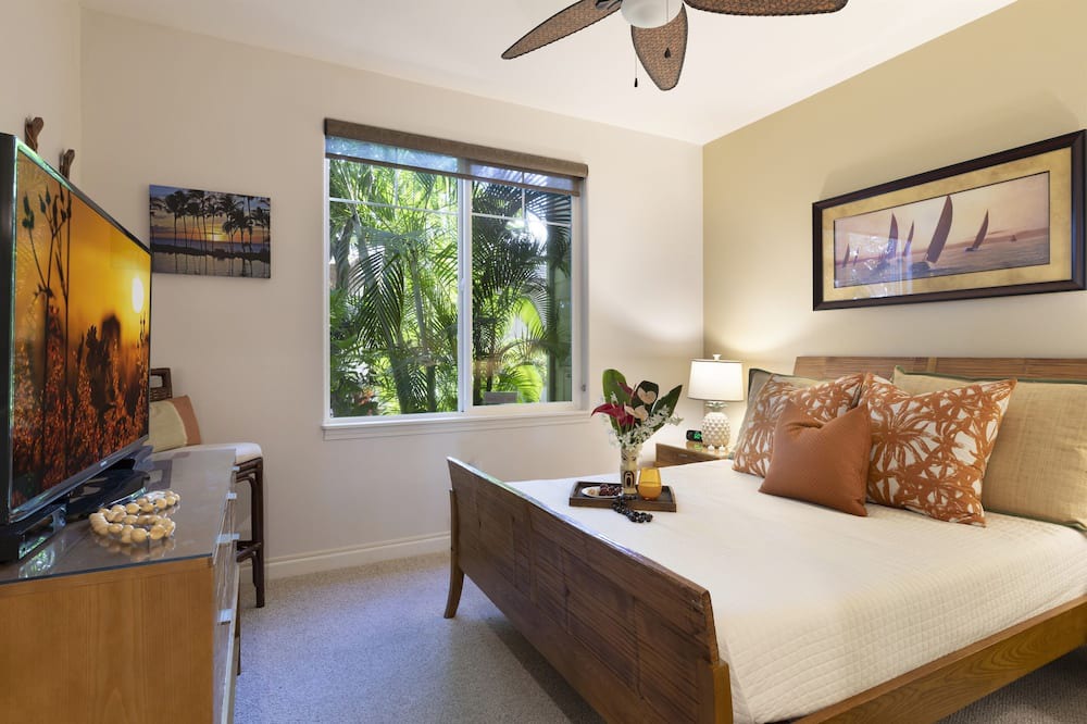 Waikoloa House | Luxury Corner Villa🌺Sleeps 8,Golf Course Views🌺Pool Pass + Golf Perks Included