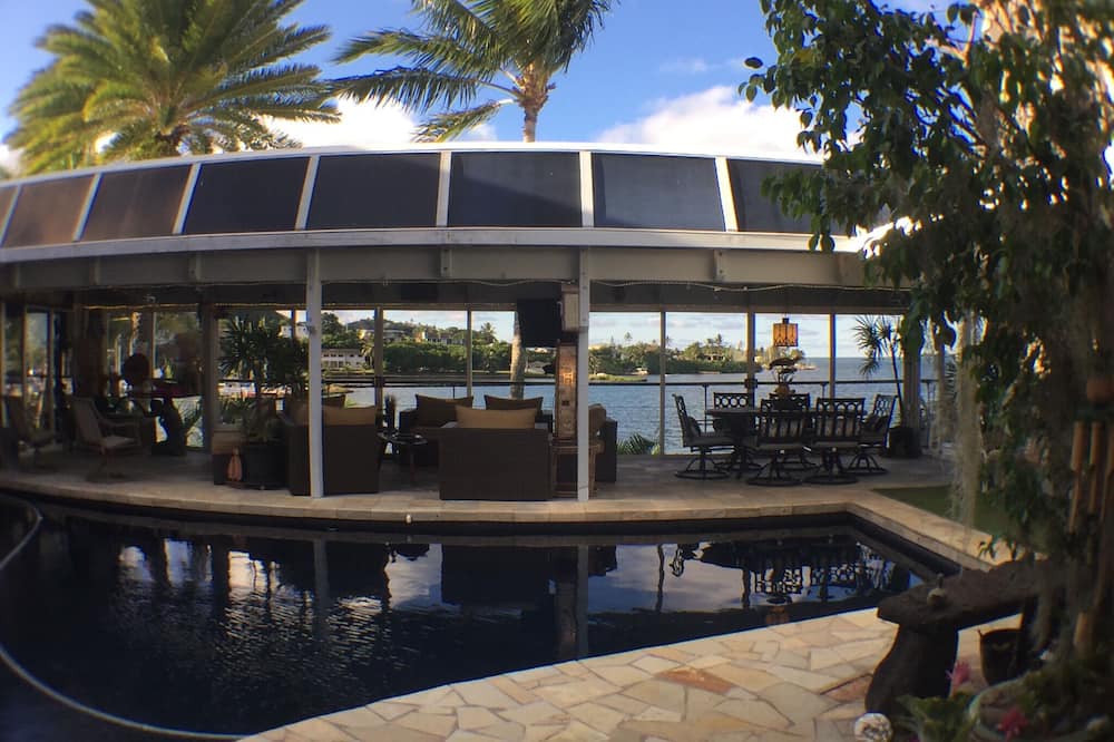 Kaneohe House | Kaneohe Bay B&B Waterfront & mountain views galore~saltwater pool