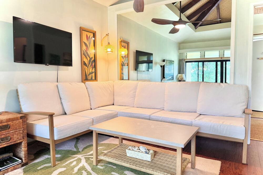 Princeville Condo | Peaceful Princeville Retreat w/AC Near Shops, Dining & Beaches