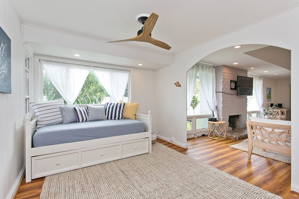 Kaneohe House | Hale Maluhia - Gorgeous Kaneohe Bay Home