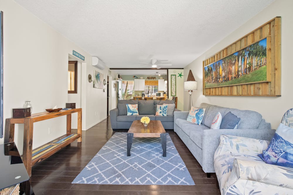 Kihei Condo | 2B/2B across from BEACH, S. Kihei, close dining & shopping, Pacific Shores