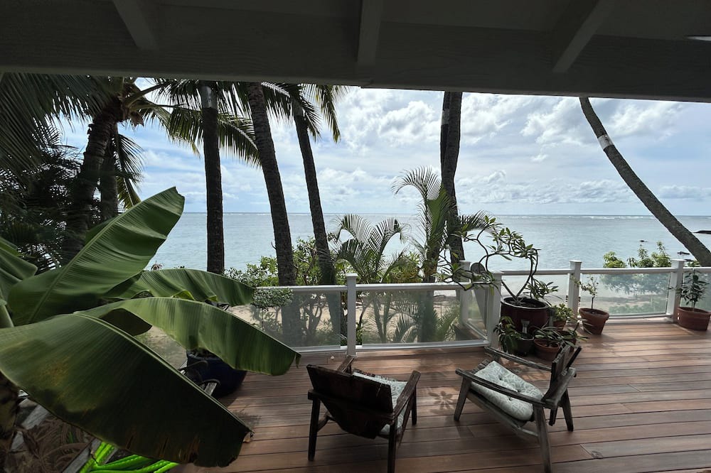 Hawaii Loa Ridge House | Beachfront South Shore Retreat with Stunning Ocean View Deck, Surf Near Waikiki