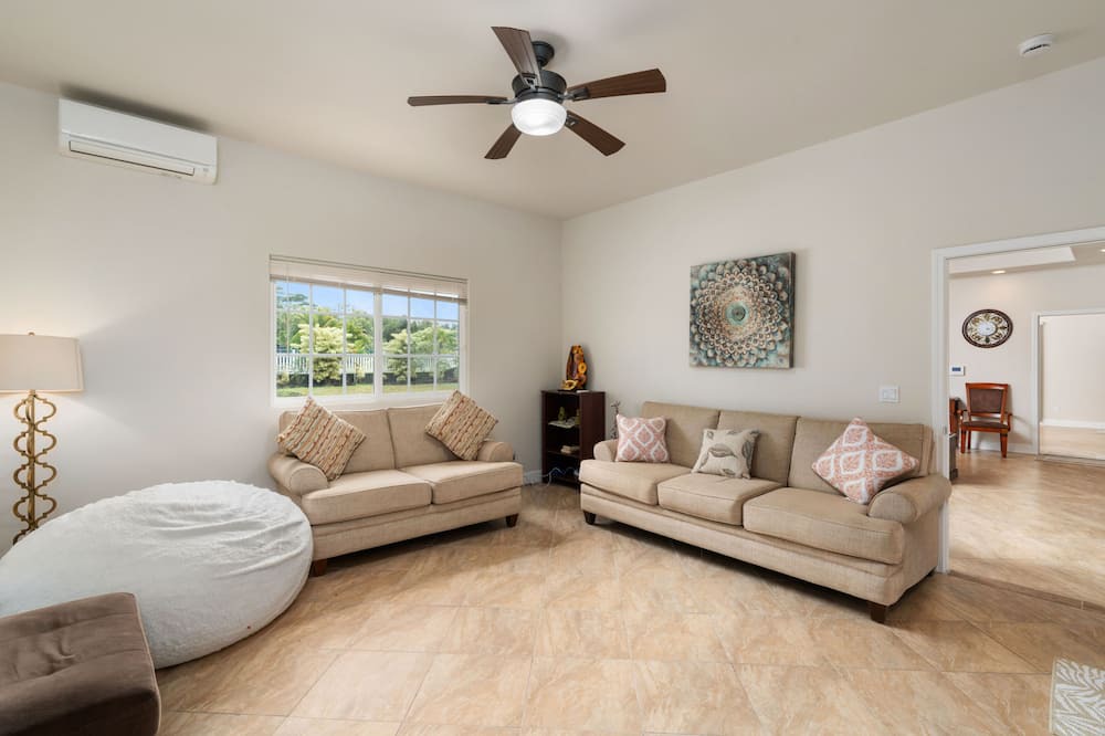Keaau House | Luxury Big Island Vacation Rental, 7Br, Keaau