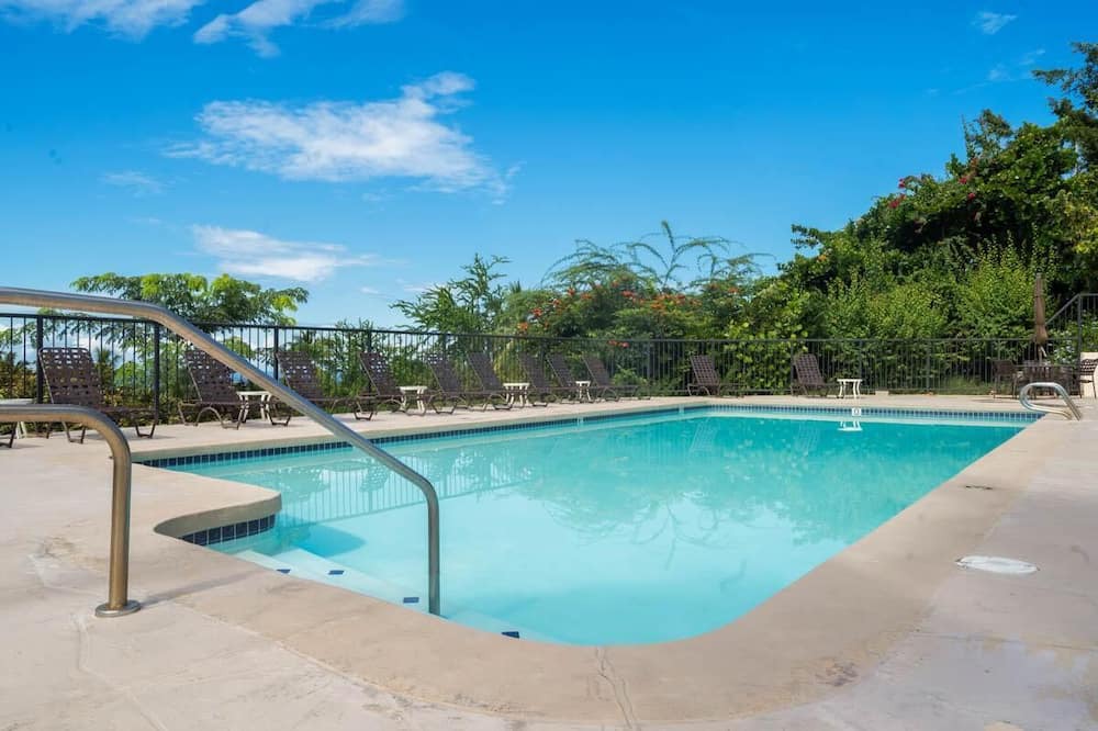 Keauhou Condo | Country Club Villasn 141 - Keauhou Golf Course Condo w/Ocean Views & Lanai