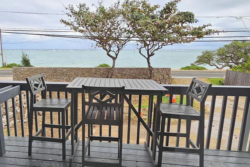 Punaluu House | Oceanfront Hauula Home - North Unit B - 30+ Days