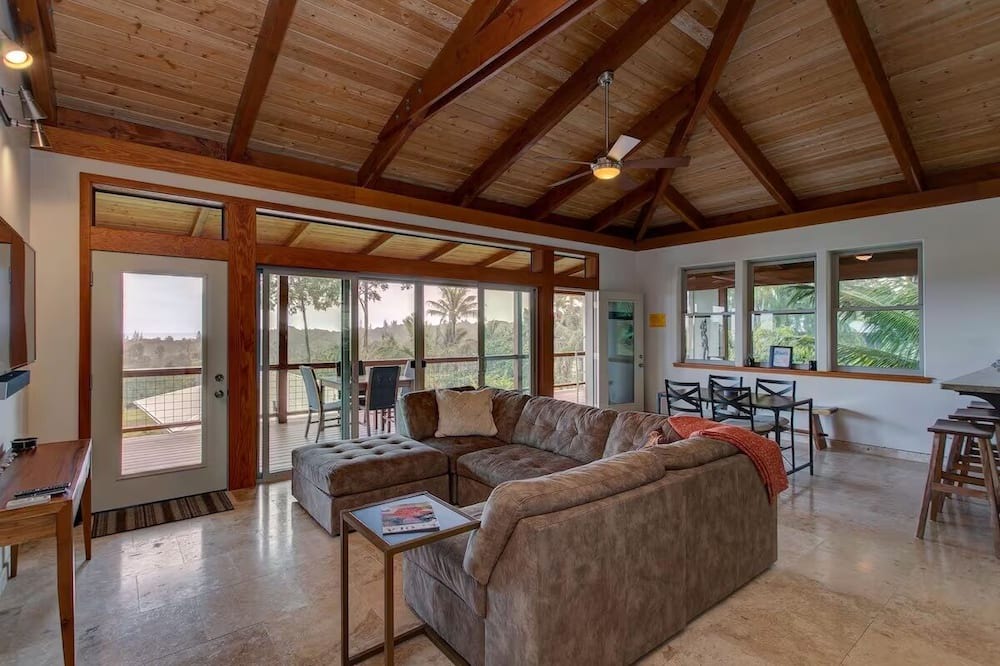 Kehena House | Lovely 2-bedroom house in Pāhoa perfect for a relaxing getaway