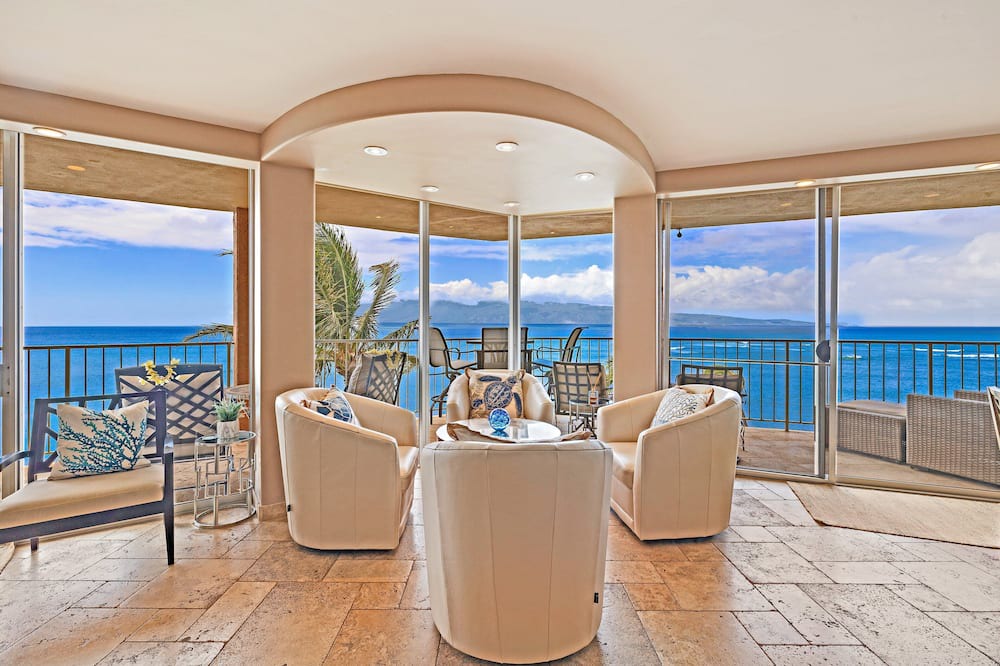 Kahana Condo | Spectacular ocean views at Spacious 2-BR AC Pool- Royal Kahana 610
