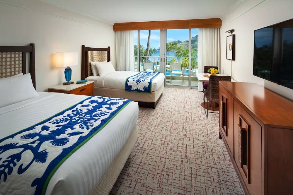 Lihue Villa | Plan your island getaway at the world famous Marriott Kauai Beach Club