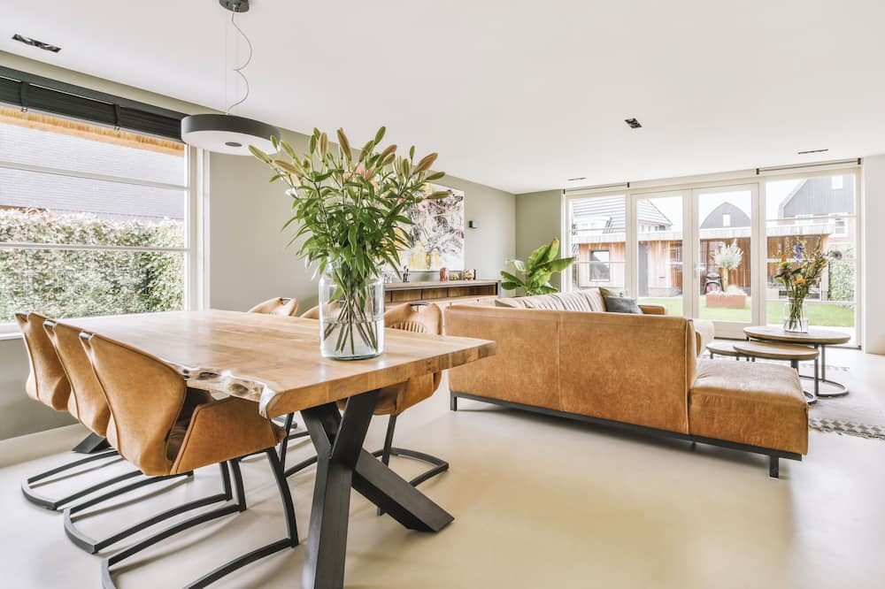 Makiki House | Tropical Luxury Living: Stunning 4-Bedroom Home