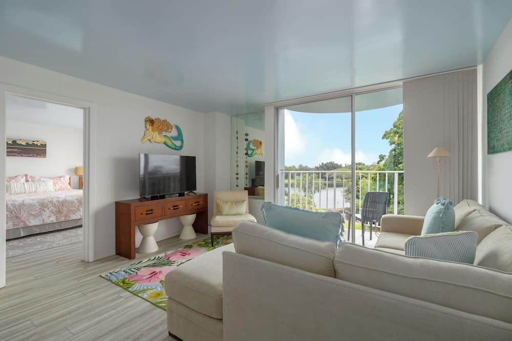 Hilo Condo | Hilo Wailoa Waterfront 1BR with A/C Pool Wi-Fi